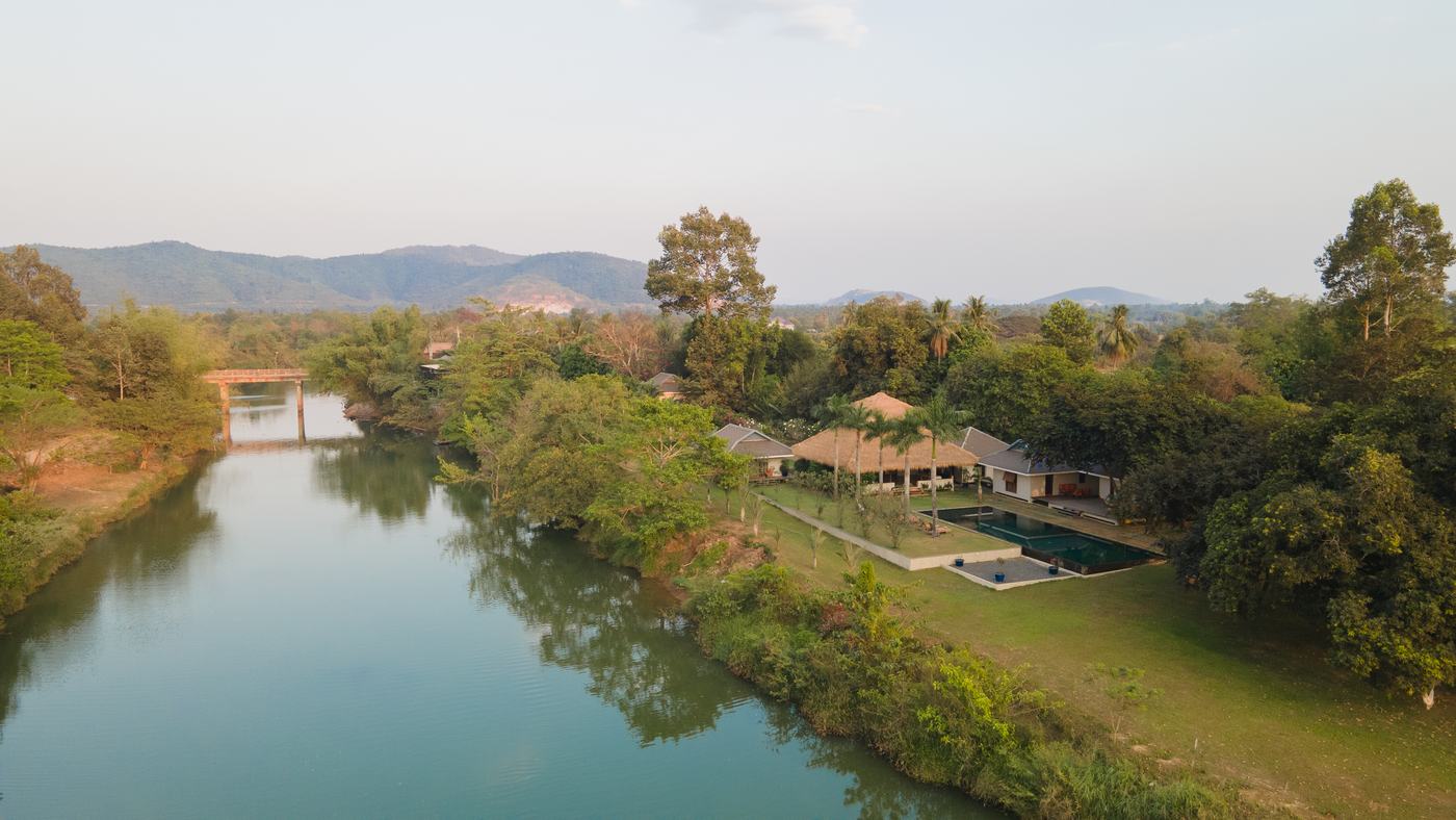 The river bend beside Khla Lodge, seen from above